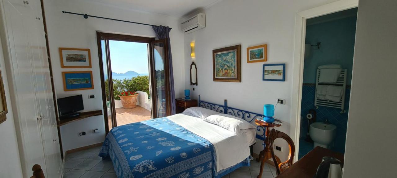Guest House Villa Il Gabbiano ปอนซา ภายนอก รูปภาพ
