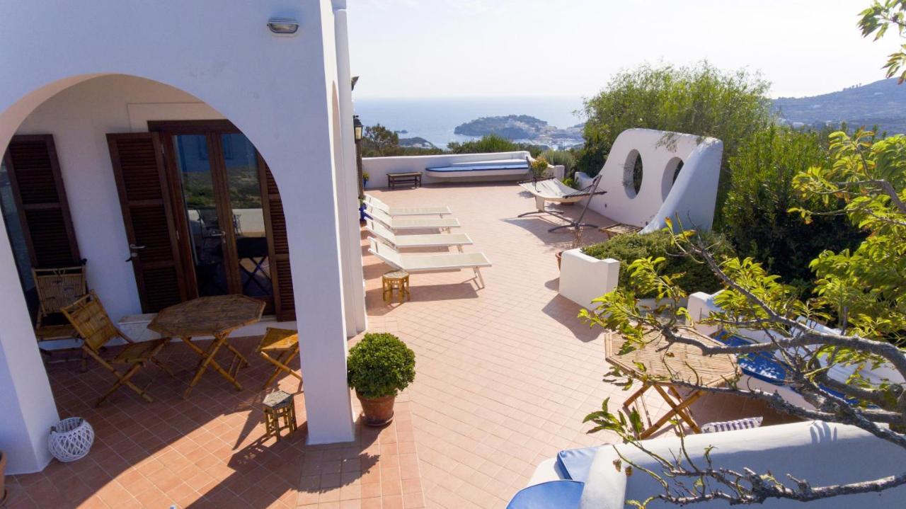 Guest House Villa Il Gabbiano ปอนซา ภายนอก รูปภาพ