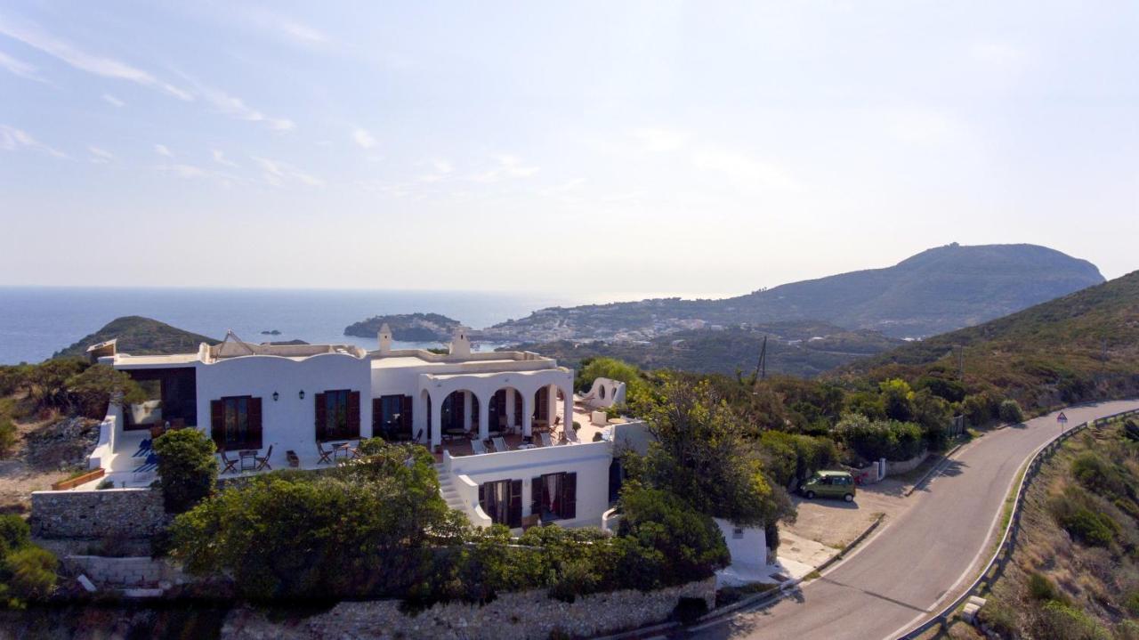 Guest House Villa Il Gabbiano ปอนซา ภายนอก รูปภาพ