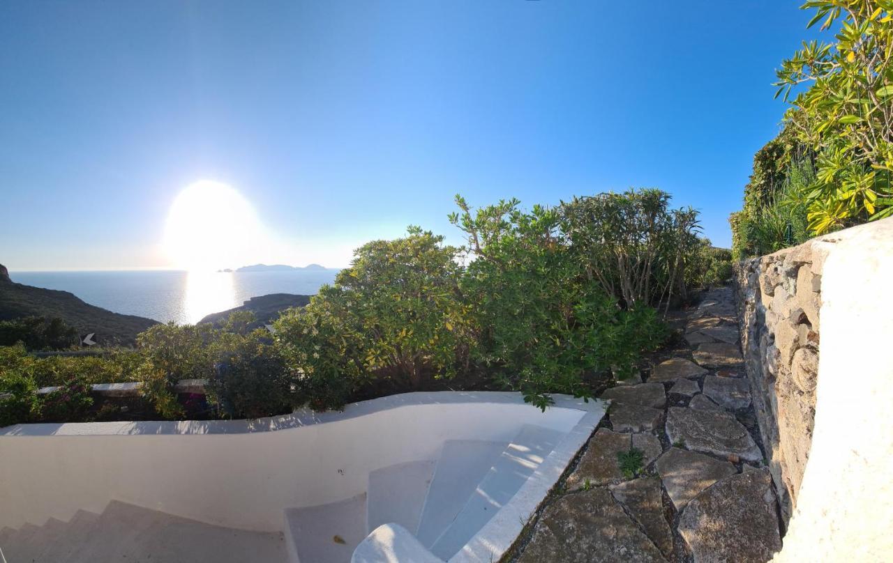Guest House Villa Il Gabbiano ปอนซา ภายนอก รูปภาพ