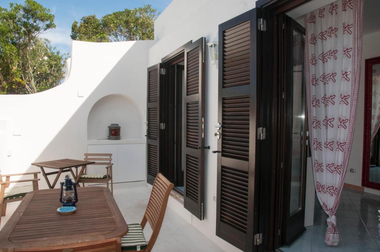 Guest House Villa Il Gabbiano ปอนซา ภายนอก รูปภาพ