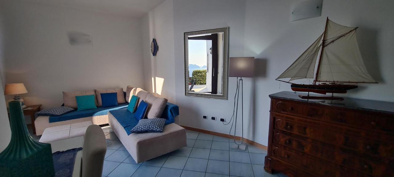 Guest House Villa Il Gabbiano ปอนซา ภายนอก รูปภาพ