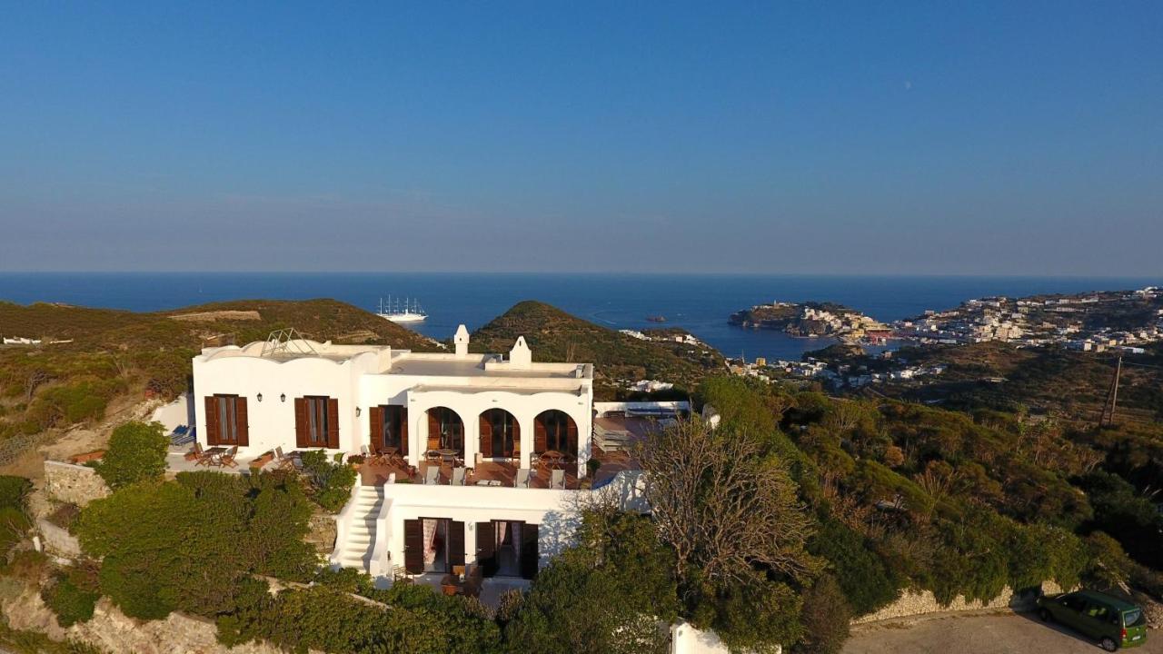 Guest House Villa Il Gabbiano ปอนซา ภายนอก รูปภาพ