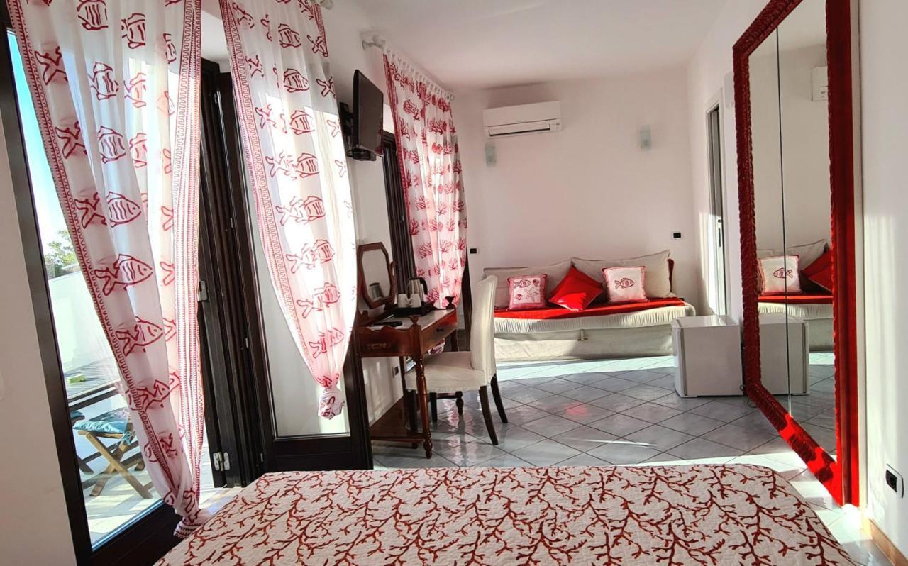 Guest House Villa Il Gabbiano ปอนซา ภายนอก รูปภาพ