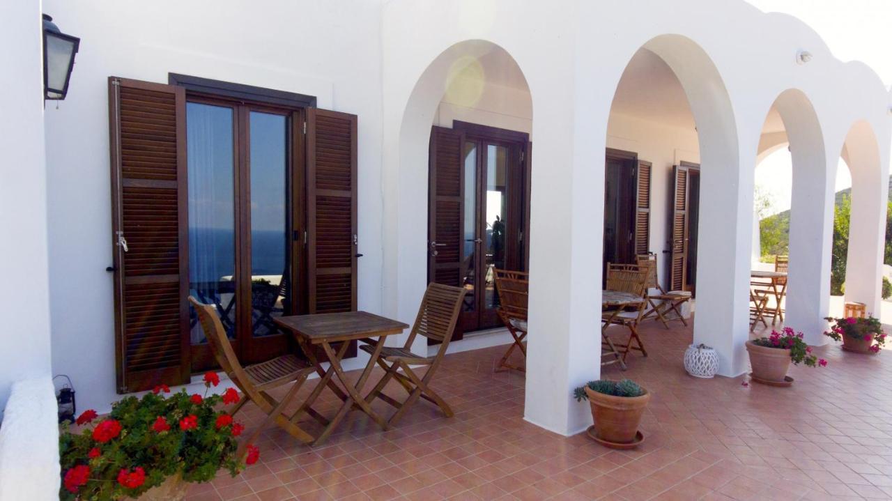 Guest House Villa Il Gabbiano ปอนซา ภายนอก รูปภาพ