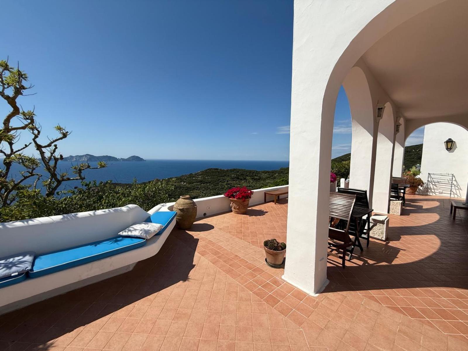 Guest House Villa Il Gabbiano ปอนซา ภายนอก รูปภาพ